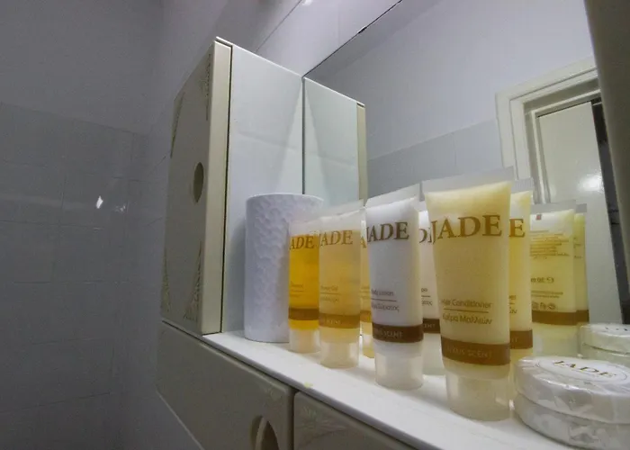 Large Veranda 2br Walk To Paralimni