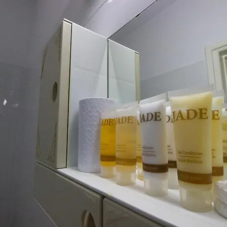 Large Veranda 2br Walk To Paralimni