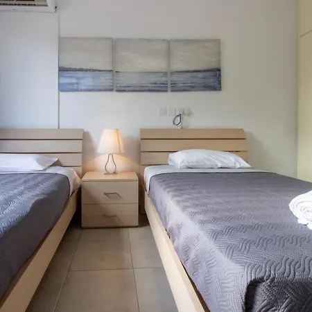 Holiday home Large Veranda 2br Walk To