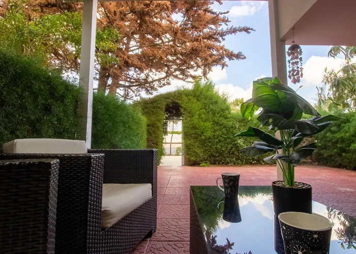 펜션 Large Veranda 2br Walk To *