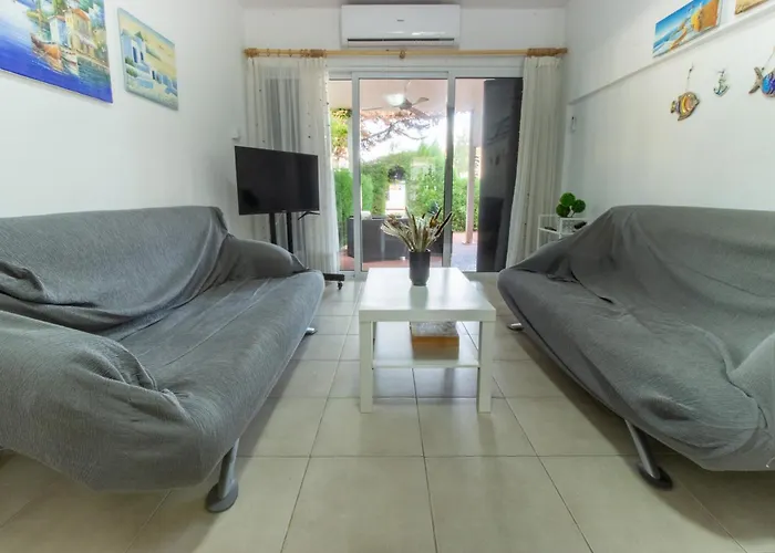 Large Veranda 2br Walk To 펜션 *